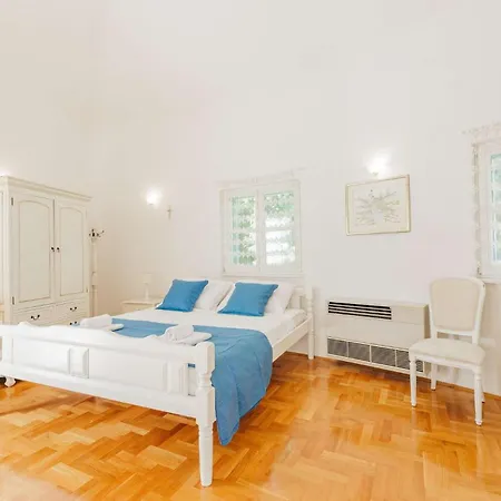 Arteum Ferienhaus *