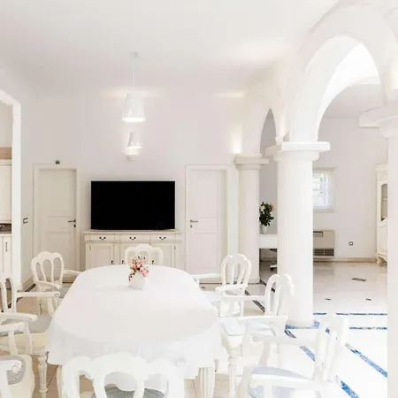 Arteum 마카르스카